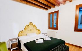 Ca Rialto Apartments
