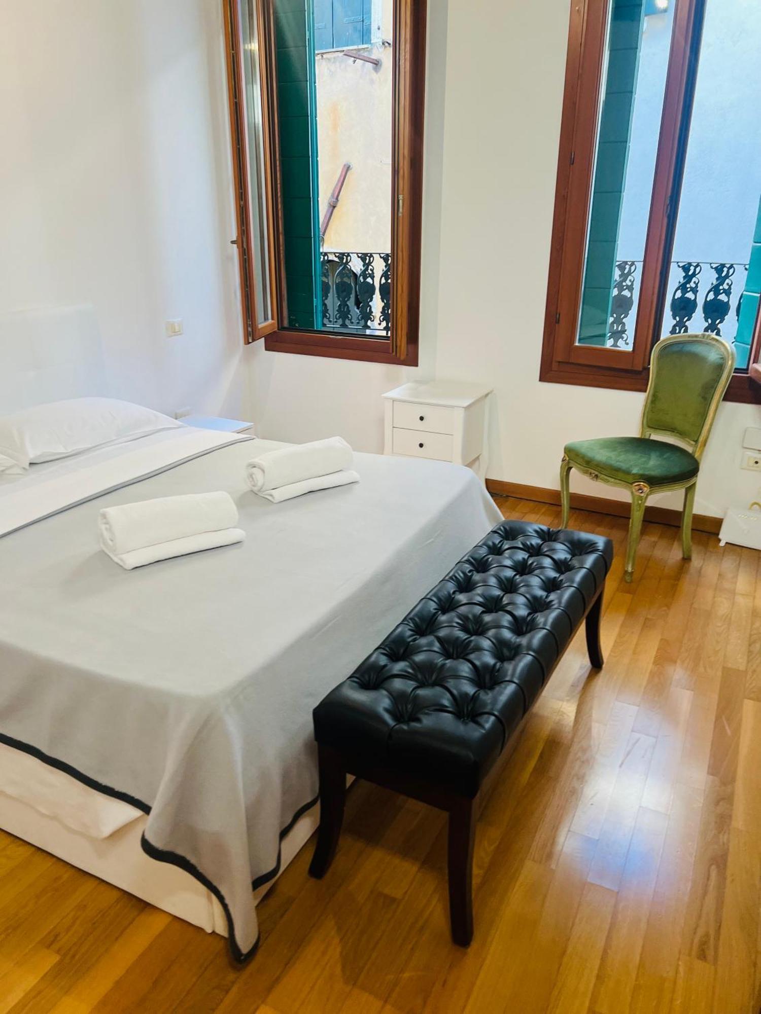 Ca Rialto Apartments Venezia Esterno foto